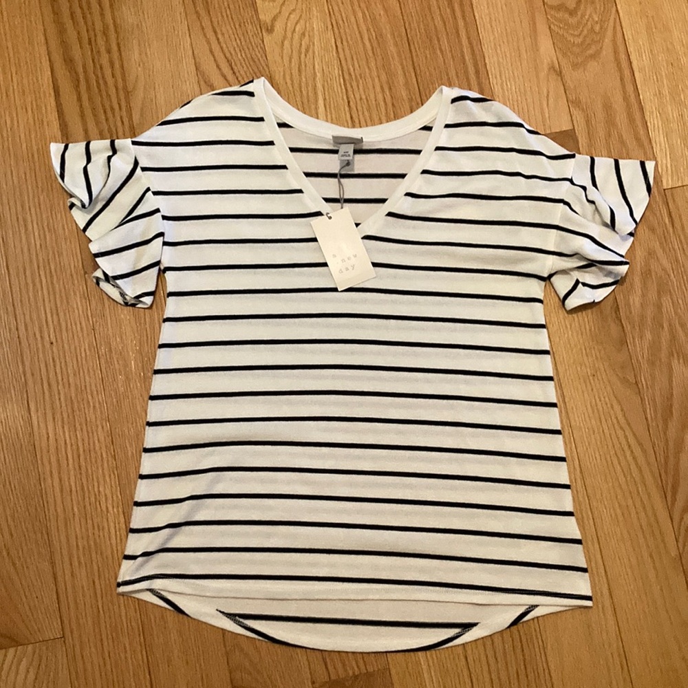 NWT A New Day Striped Ruffle Sleeve Top